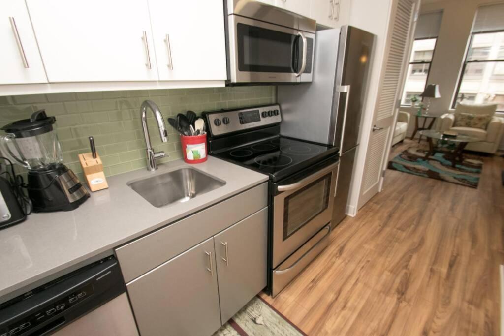 Brand New 1br 1ba By Rittenhouse, Doorman W/d!!!
